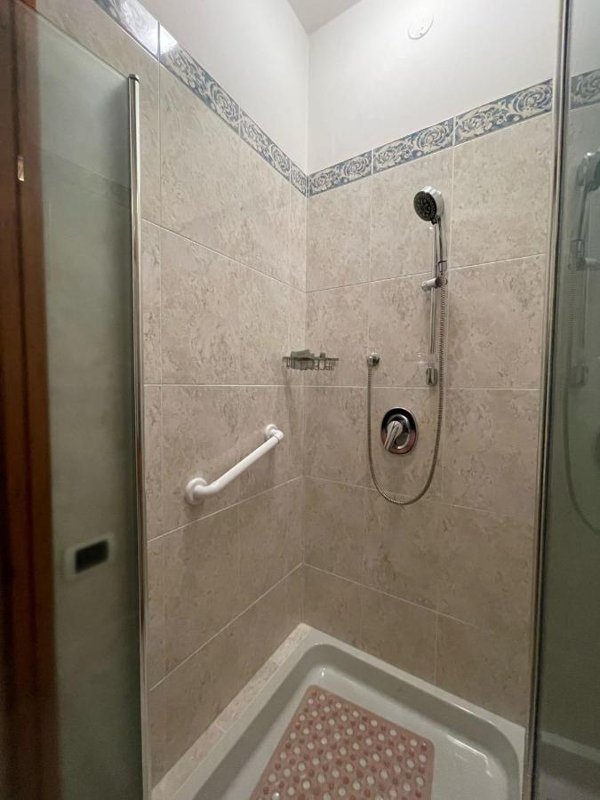 Royal Suite - Near Station & City Center Modena Exterior foto